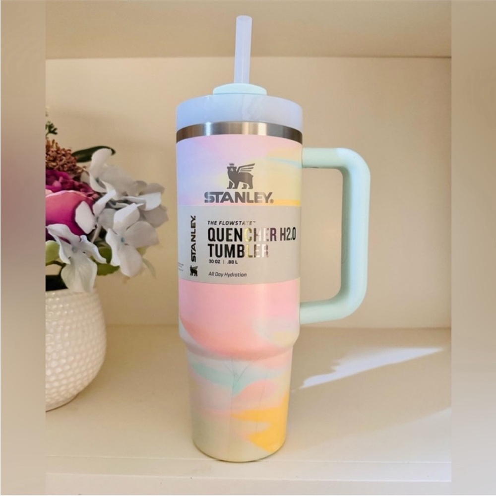 🎉LAST CHANCE🎉 Stanley 30 oz. Quencher‎ H2.0 FlowState Tumbler Warm Serene